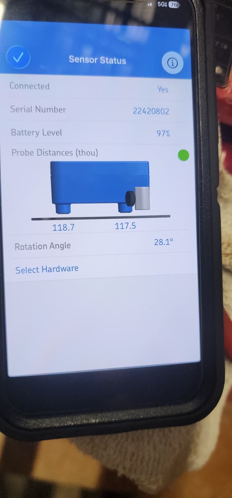 Sensor status screen showing connection, battery, probe distances in thousandths, and rotation angle